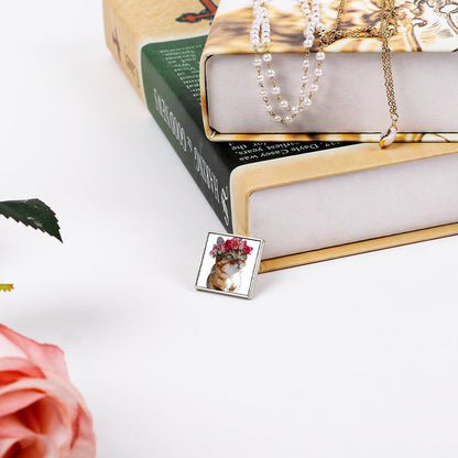 Spilla Quadrata Personalizzata in Metallo | Mini Pin da Giacca e Zaino