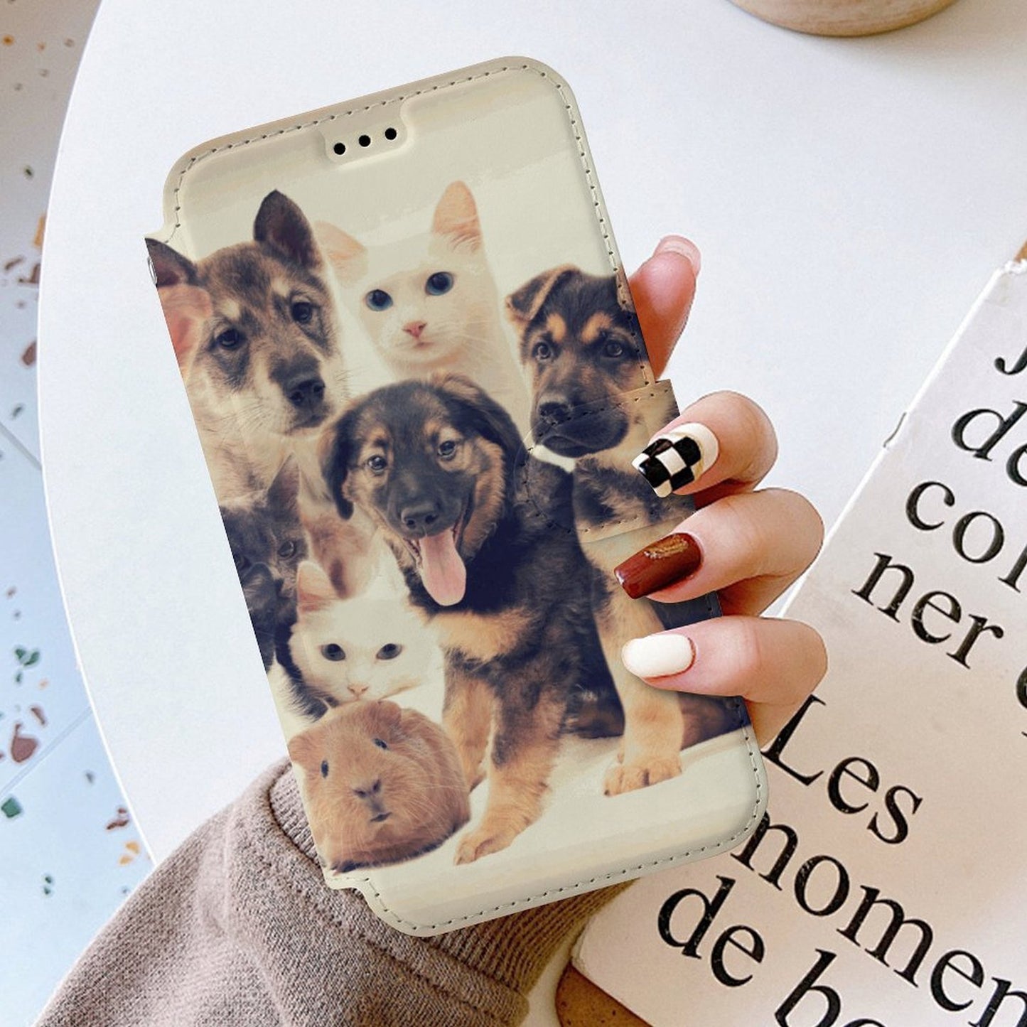 Custodia a Libro in Pelle Personalizzata per iPhone 17 con Porta Carte e Laccetto